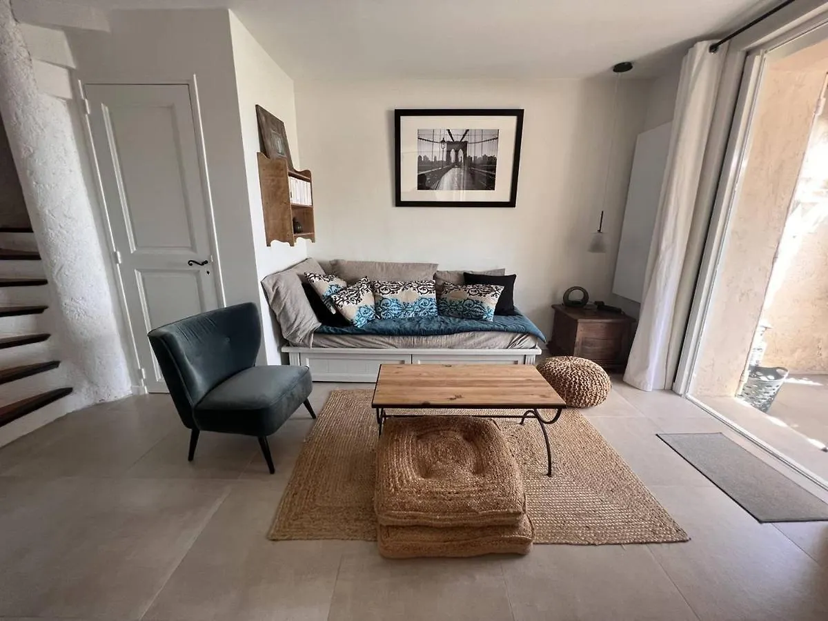 Mas 2 Chambres Avec Piscine, Tennis, Parking Et Wifi - Fr-1-726-24 La Croix-Valmer France