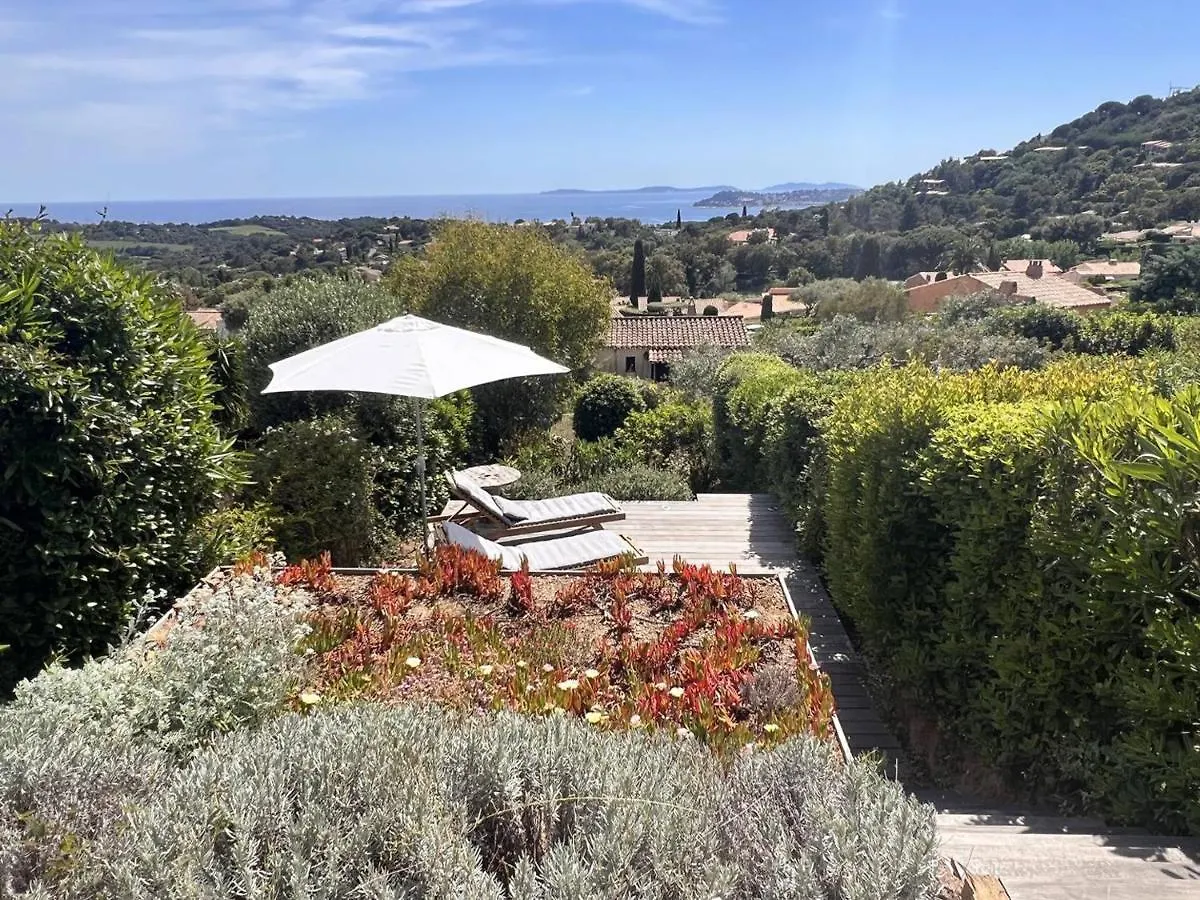 Holiday home Mas 2 Chambres Avec Piscine, Tennis, Parking Et Wifi - Fr-1-726-24 La Croix-Valmer